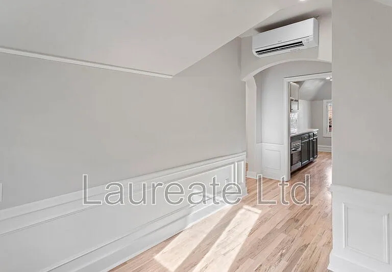 1058 N Pearl St #4 — Photo 13