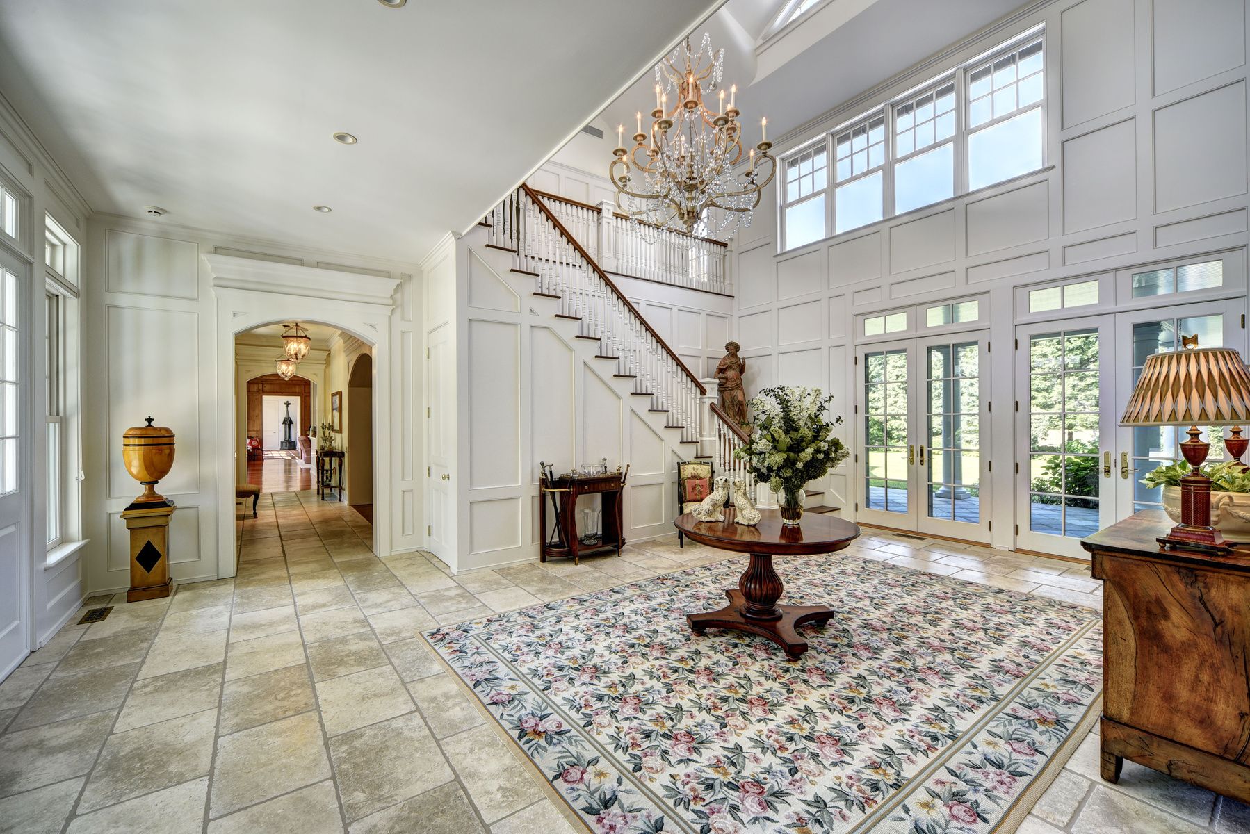 8 Jericho Ln, East Hampton, NY 11937 Out East