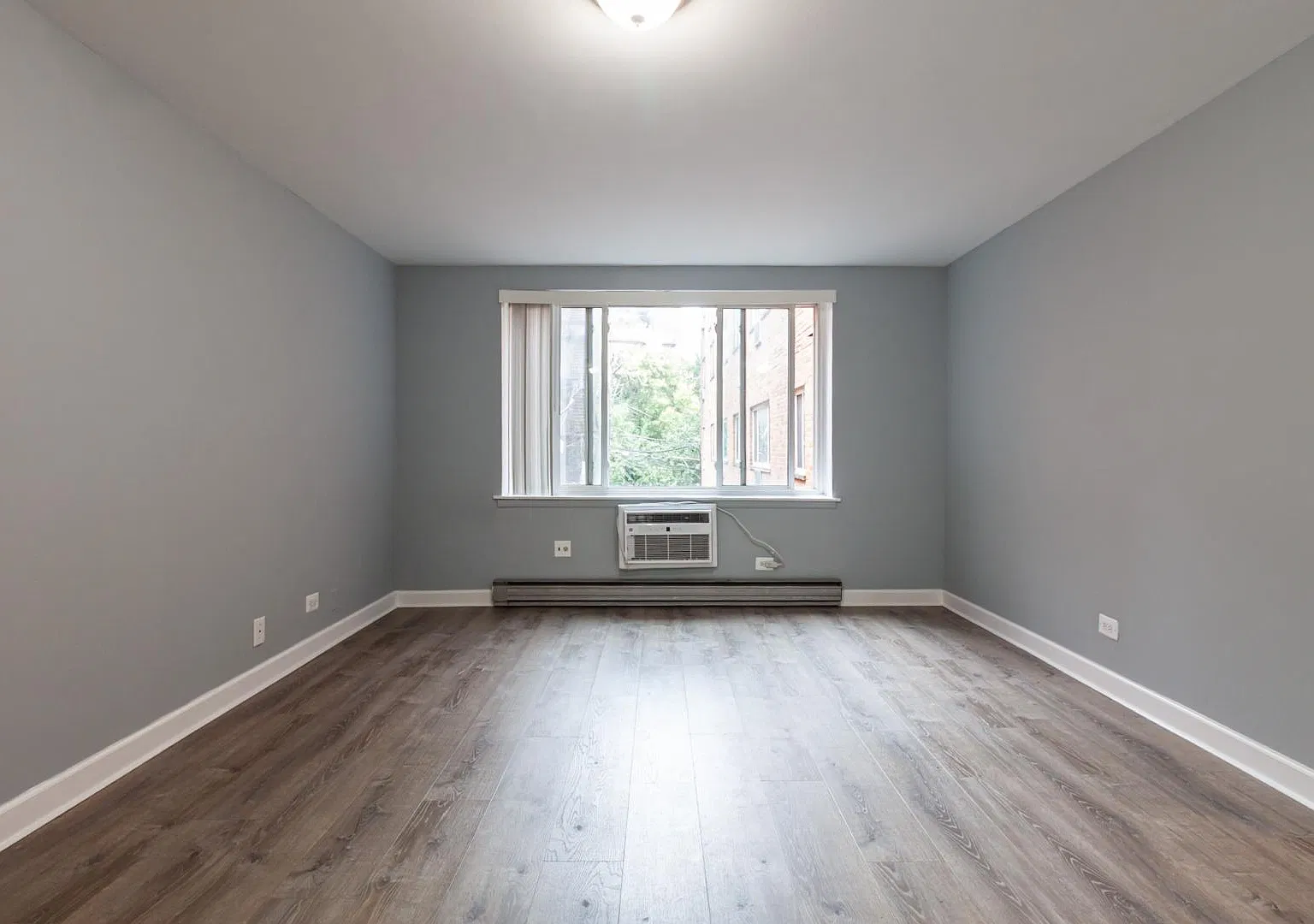 1 bed, $1,950 — Photo 1
