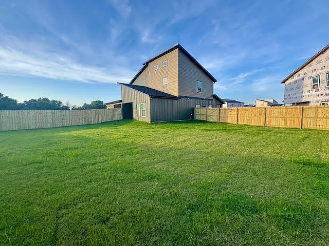 1906 SW Poigai Ct — Photo 7