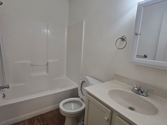 5th image of 407-411 Richard Dr #411-F