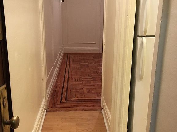 3rd image of 203 E 94th St APT 2B