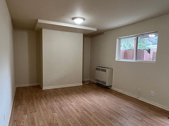 3rd image of 3109 Hollycrest Dr