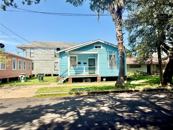 1219 34th St, Galveston, TX 77550