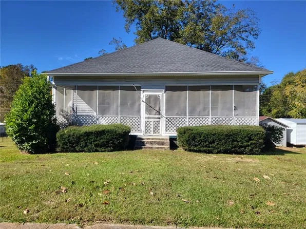 3007 23rd Dr, Valley, AL 36854