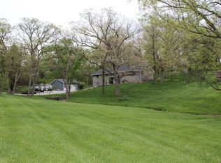 3310 Country View Dr, Jefferson City, MO 65101