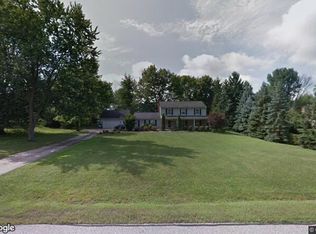 1822 Weymouth Dr, Hudson, OH