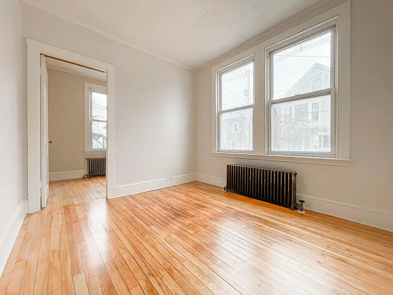 91 Saint Lawrence St #1 — Photo 30