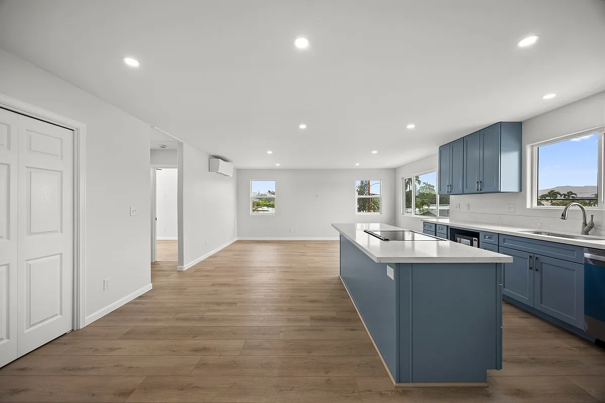 Building Photo - 549 Pauku St