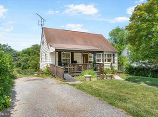 810 Cliffedge Rd, Baltimore, MD 21208