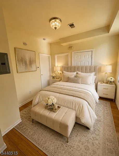 2 bed, 1.0 bath, $1,875 — Photo 3
