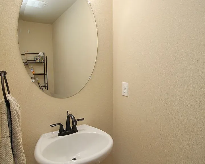 420 SW 204th Ter — Photo 12