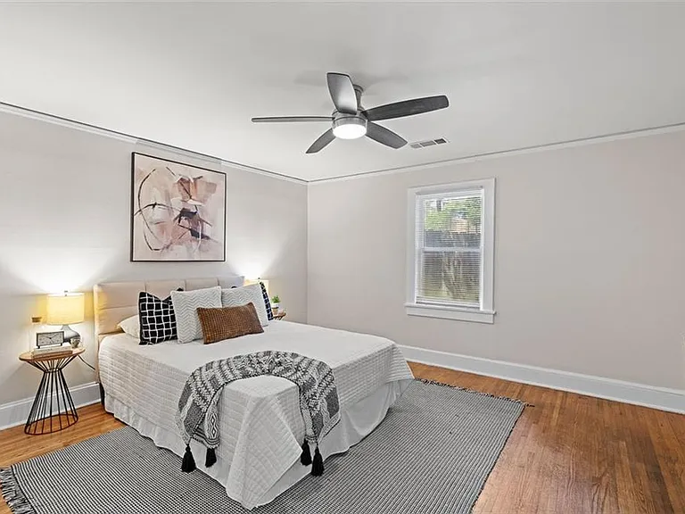 1339 Miller Reed Ave SE — Photo 8