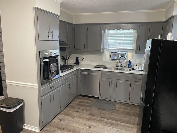 2nd image of 235 Paine Rd