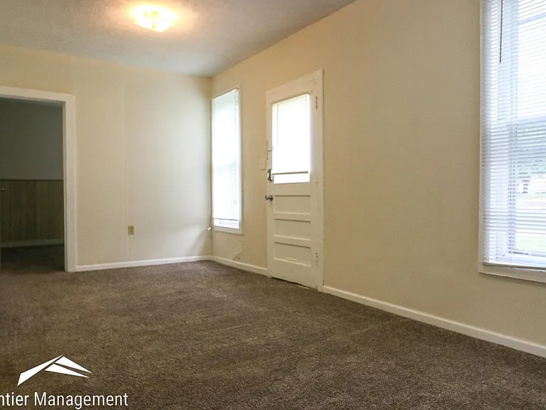 728 Rannells Rd #1 — Photo 2