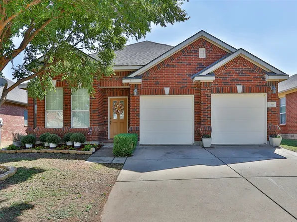 2316 Grand Rapids Dr, Fort Worth, TX 76177
