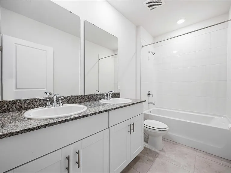 5009 Katrina Dr — Photo 14