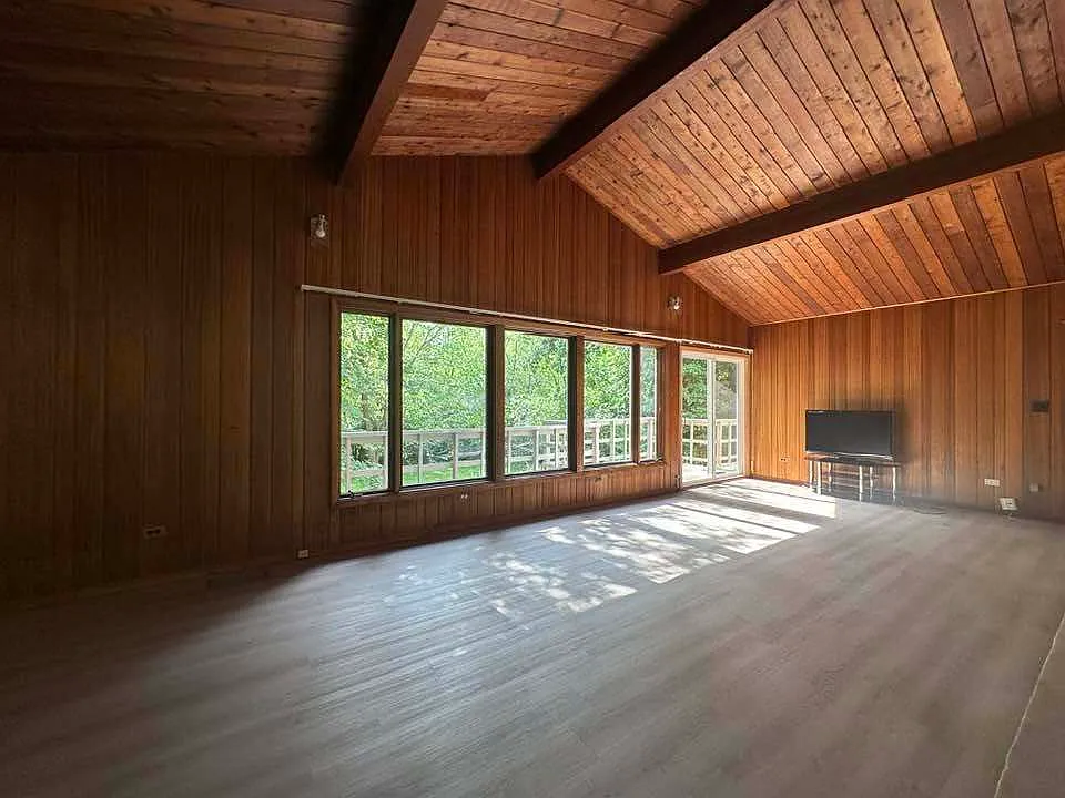 3 bed, 1606 sqft, $3,650 — Photo 2