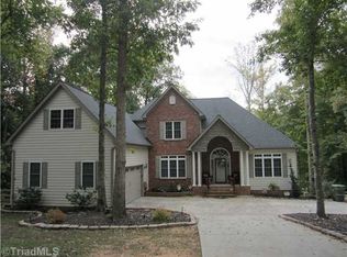 173 Autumn Ridge Dr, Lexington, NC 27295