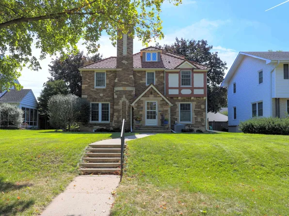 1848 Pinehurst Ave, Saint Paul, MN 55116