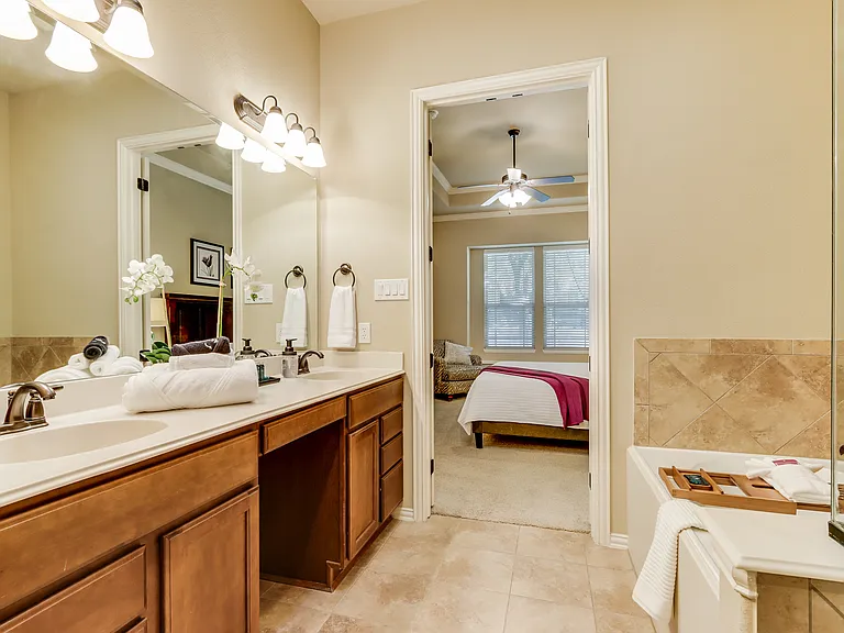 231 Carrington Ln — Photo 11