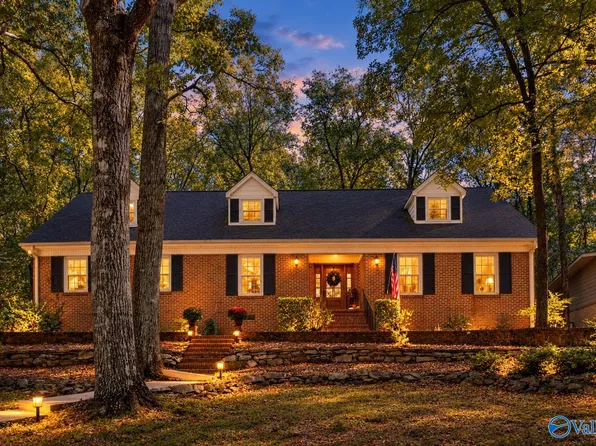 4023 Piedmont Dr SE, Huntsville, AL 35802