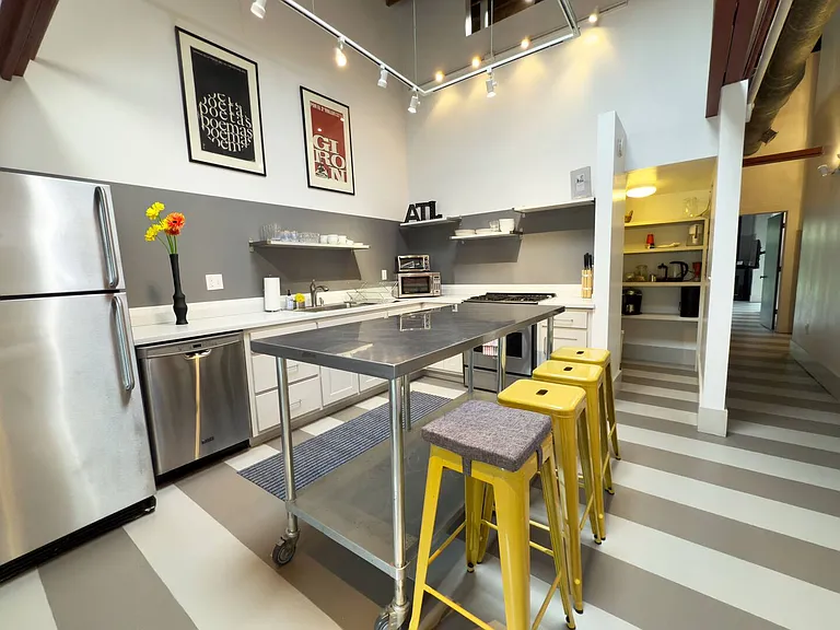 130 Krog St NE — Photo 12