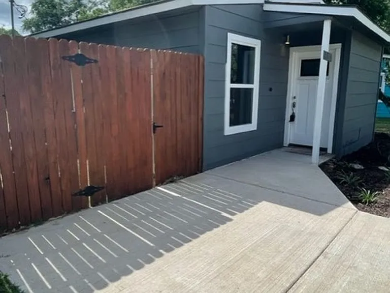 2804 Cedar Park Blvd — Photo 16
