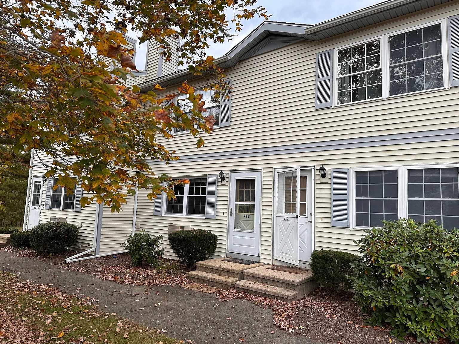 41 Crystal Lane — Photo 2