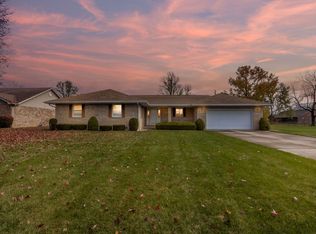 207 Orchard Ln, Alexandria, IN 46001