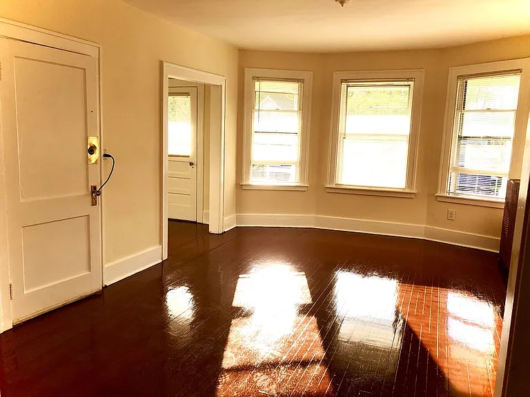 50 Pinewood Ave #2 — Photo 9