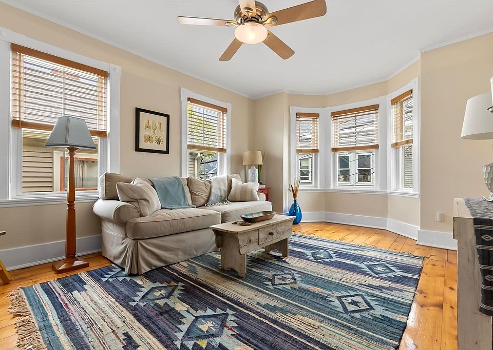 1st image of 15 1/2 Williams St #2