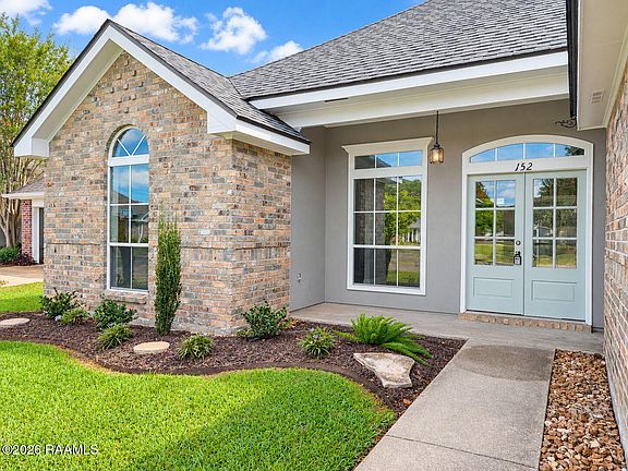 4th image of 152 Windermere Cir