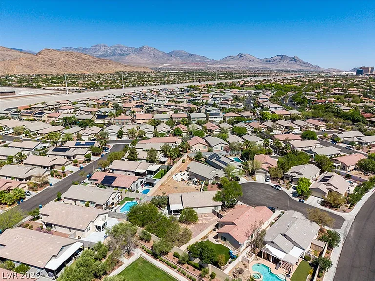 10925 Fog Hollow Ct — Photo 4