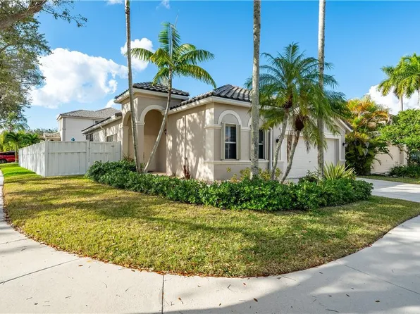 815 Kapok Way, Weston, FL 33327