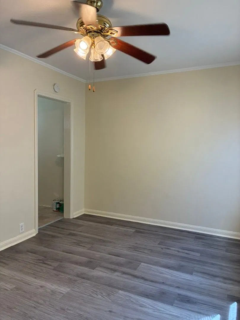 1065FI — Photo 2