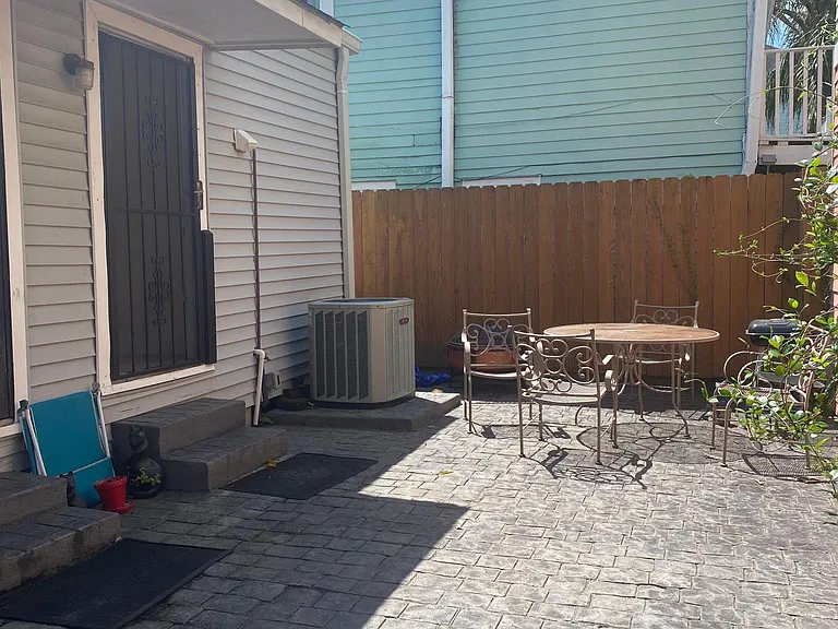 3703 Laurel St — Photo 15