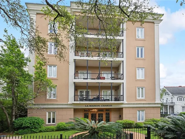3801 Saint Charles Ave APT 401, New Orleans, LA 70115