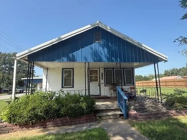 1301 N Main St, Eureka, KS 67045