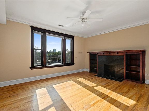 2nd image of 3705 N Sheffield Ave #3