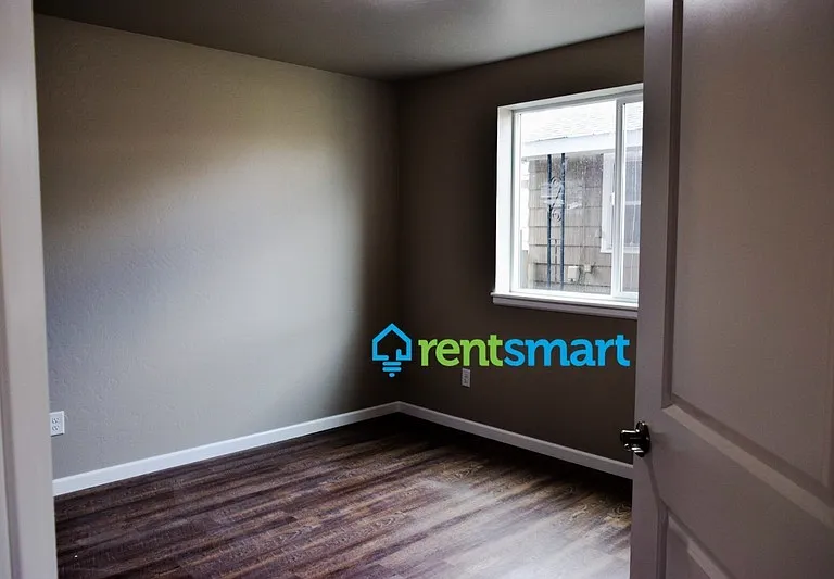 1809 S 11th St W #3 — Photo 5