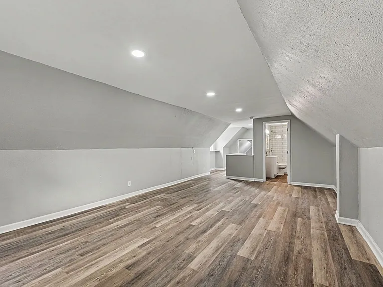 1780 Academy Pl — Photo 21