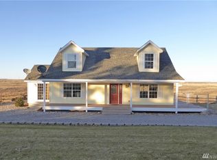 2475 S Smith Lake Rd, Grand Coulee, WA 99133