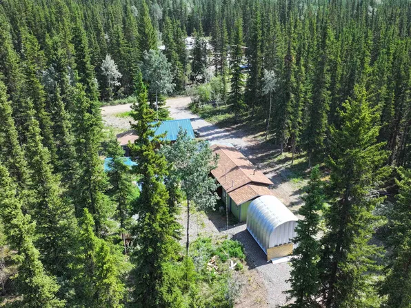 8 E B St, Tok, AK 99780