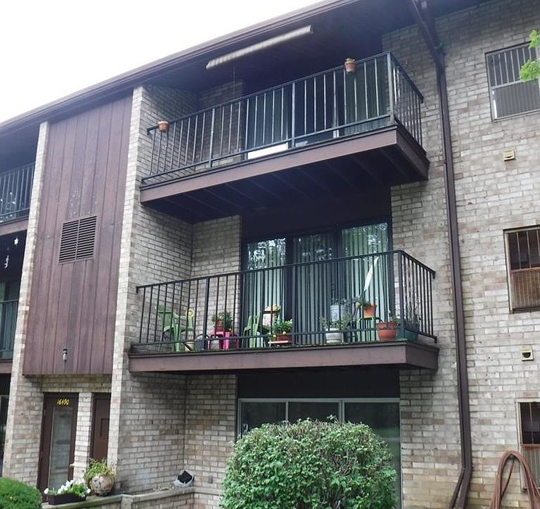 1st image of 16490 Heather Ln APT 204