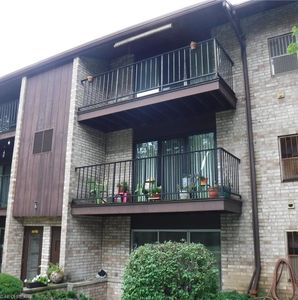 16490 Heather Ln APT 204, Middleburg Heights, OH, 44130