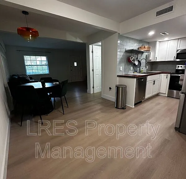 3104 Harrison Ave #11 — Photo 14
