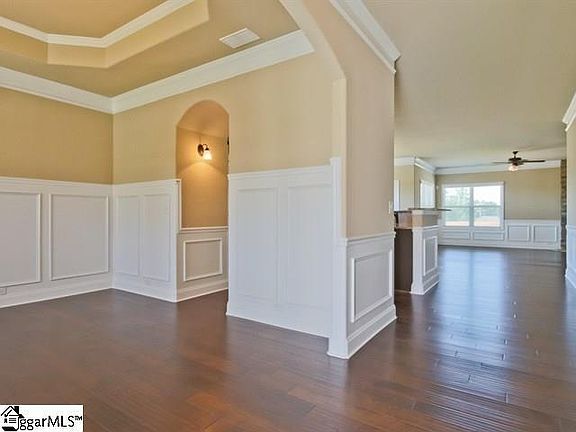 3rd image of 14 Heydon Hall Ct