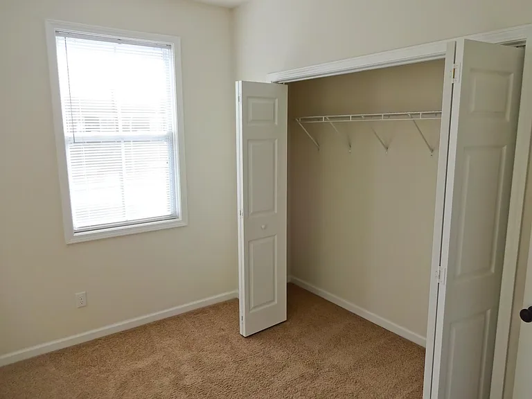 115 Joy Dr #115 — Photo 7