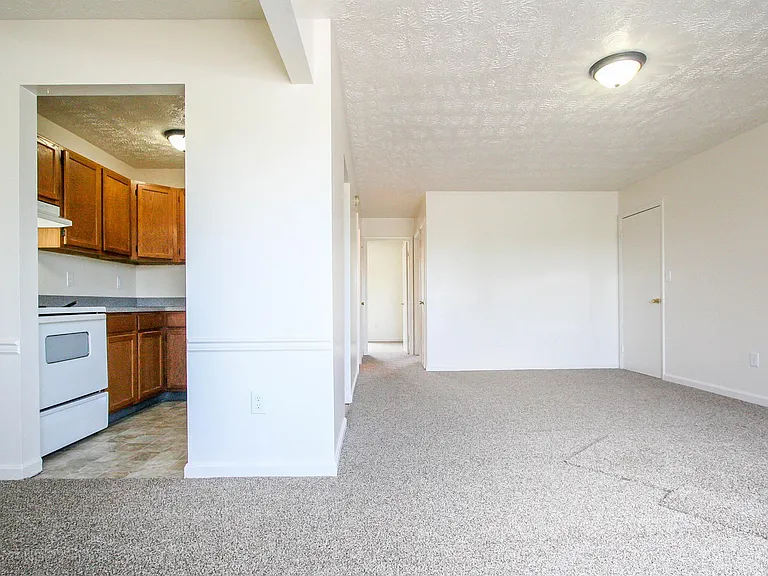 401 East Rd #6 — Photo 20
